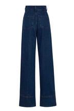 Tailored Jeans