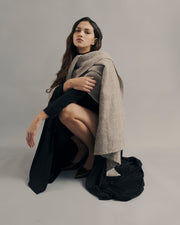 Ruana 'La Hilandera'